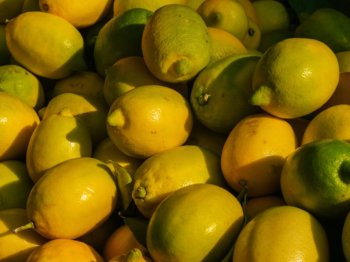 A zesty citrus floral medley.
