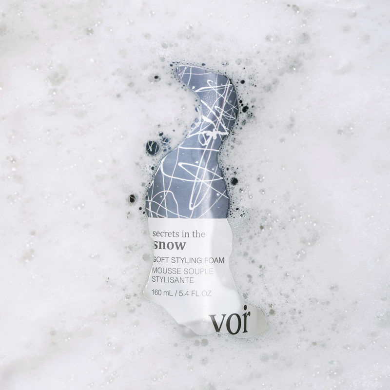 Secrets in the Snow : Mousse Souple Stylisante